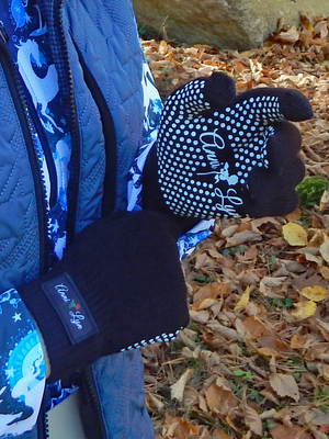 Anni Lyn Sportswear Winter Knit Gloves with Silicone Grip - Closeout!